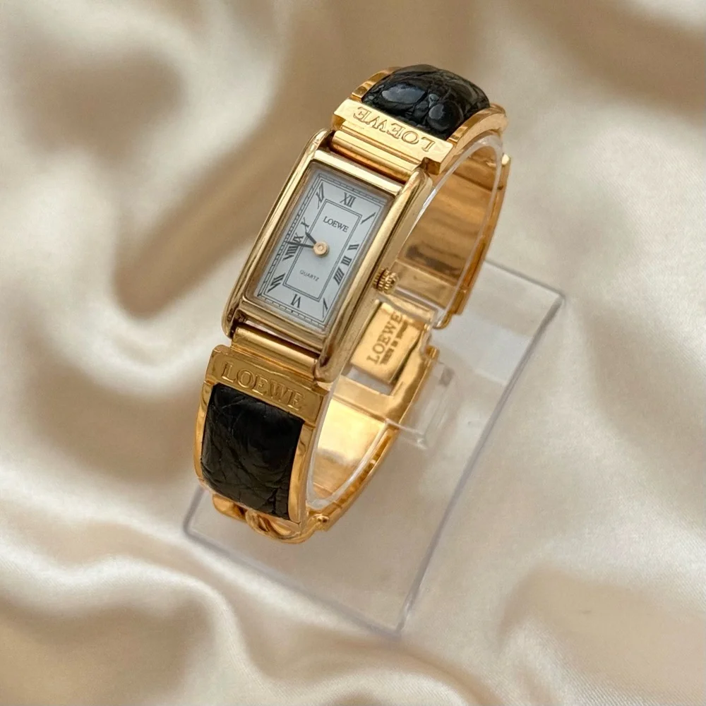 AUTHENTIC RARE VINTAGE LOEWE BLACK LEATHER WATCH - Picture 4 of 8